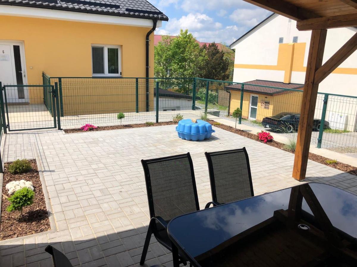 Papeto Apartamento Frymburk Exterior foto